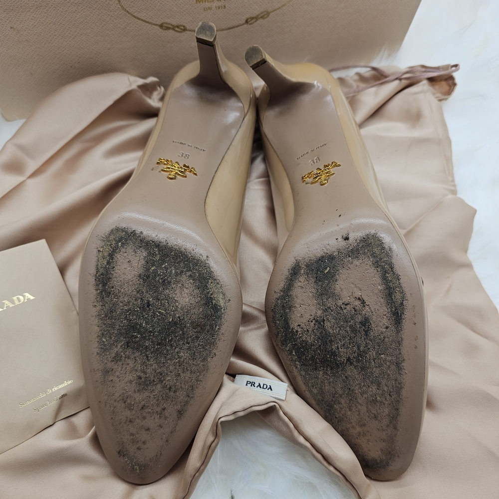 Prada Women's Beige Patent Leather Heels - Picture 9 of 9
